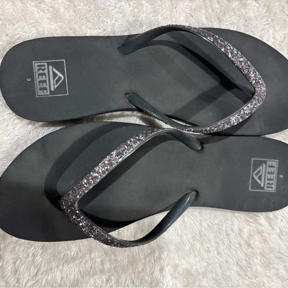 Reef Black and Silver Glitter Sandals
